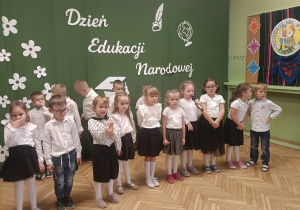 Na zdjęciu dzieci z najstarszej grupy podczas występu