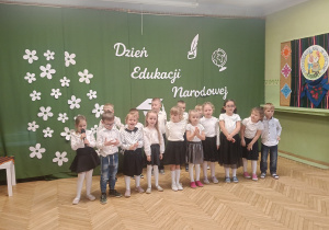 Na zdjęciu dzieci z najstarszej grupy podczas występu
